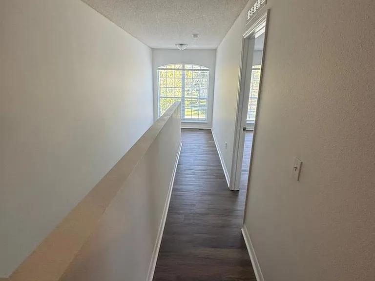 2720 Merrieweather Ln — Photo 10