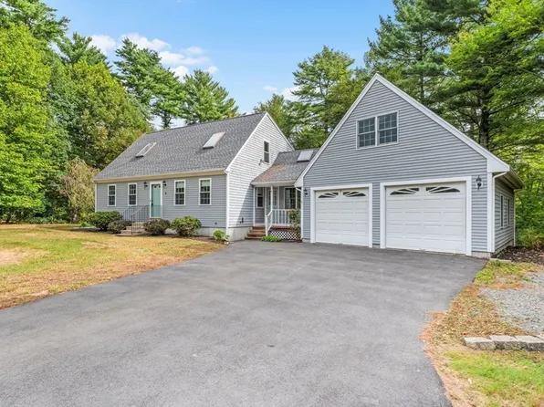 6 Rocky Woods Rd, Lakeville, MA 02347