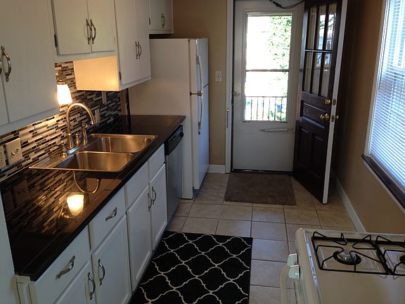 3rd image of 1614 Grandview Ave #B