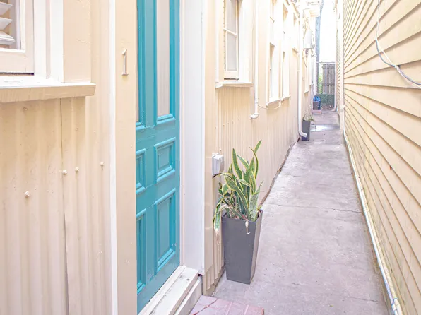 4121 Magazine St #1, New Orleans, LA 70115