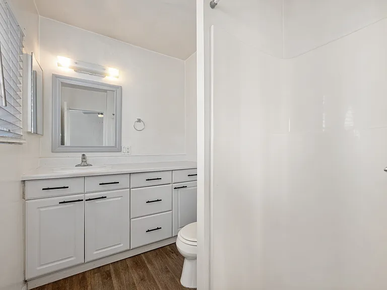 936 S Pacific St #12 — Photo 7