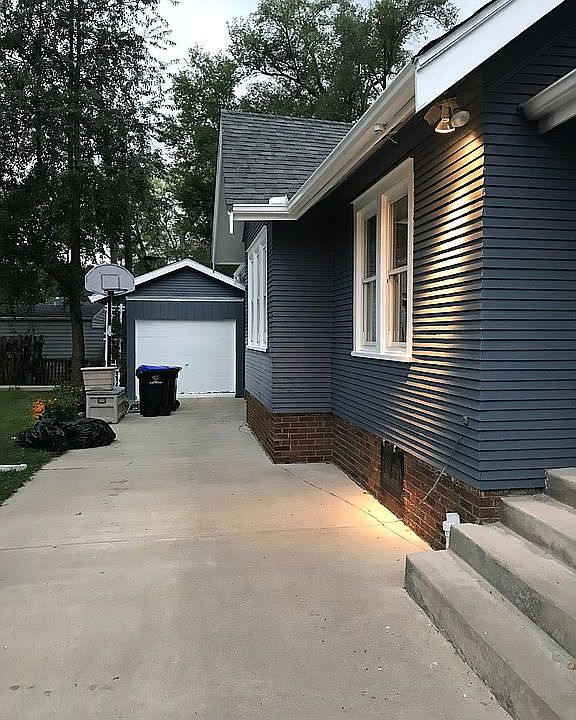 2nd image of 607 Kreitzer Ave