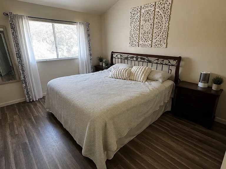 Eastwind Dr — Photo 6