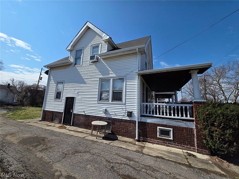 Listing photo 4
