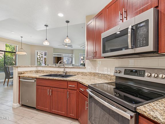 5th image of 11640 N TATUM Boulevard #1062