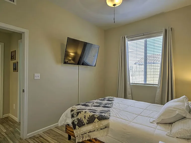 5025 E Lee St #1 — Photo 35