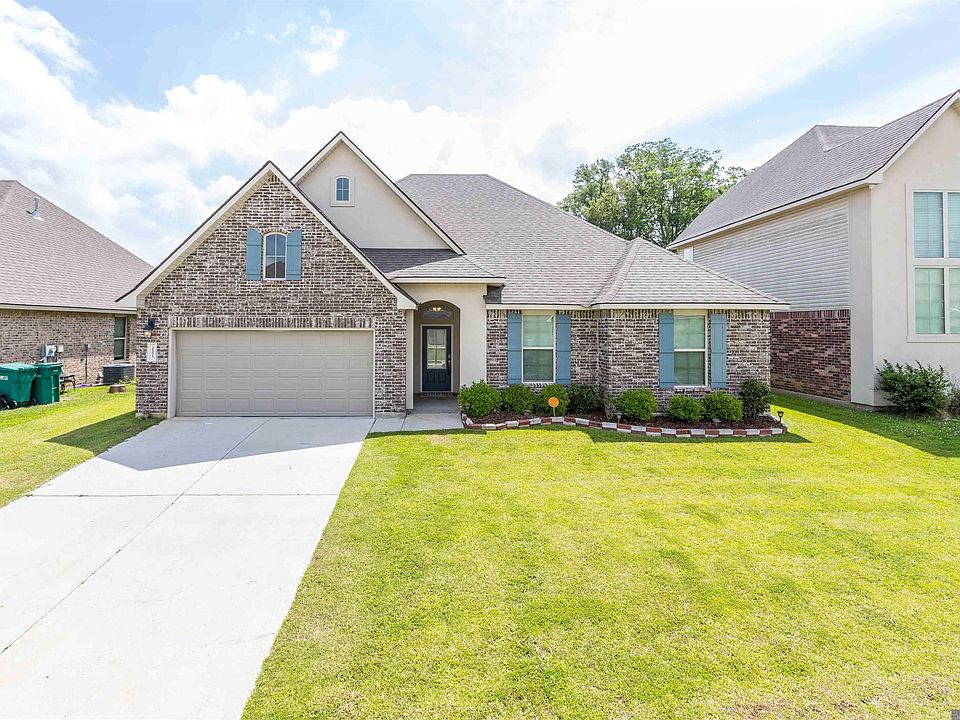 1st image of 21272 W Grove Dr