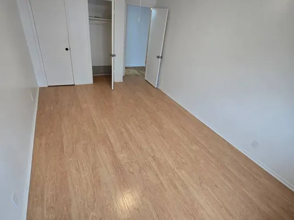 333 East 53rd Street image 12 of 17