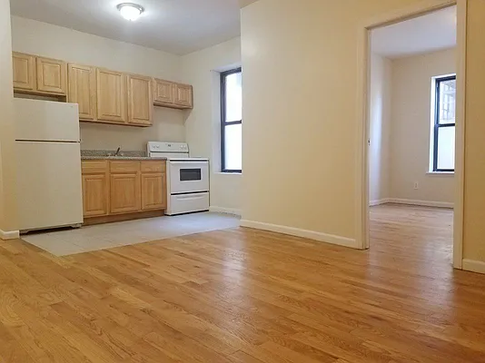 Rented by Bohemia Realty Group | media 20