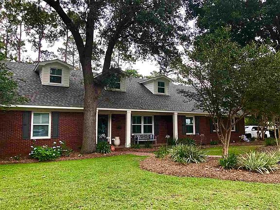 3rd image of 3400 Dunwoody Dr