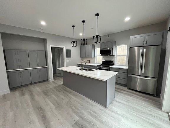 4th image of 17408 Teachers Ave