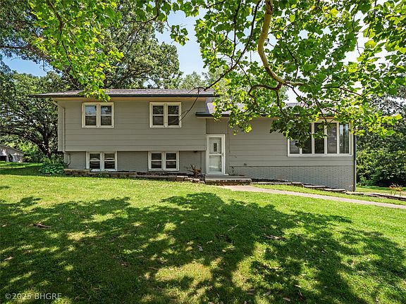 2nd image of 1256 Illinois Dr