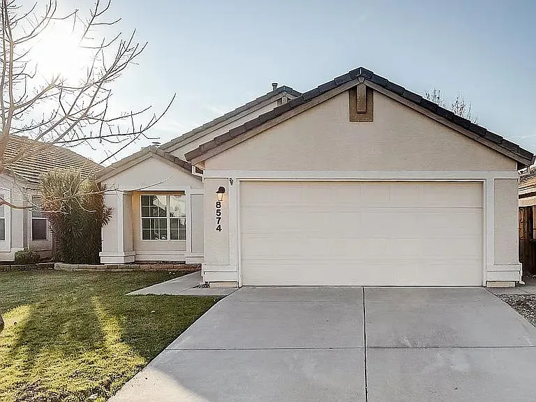 8574 Black Kite Dr photo 1