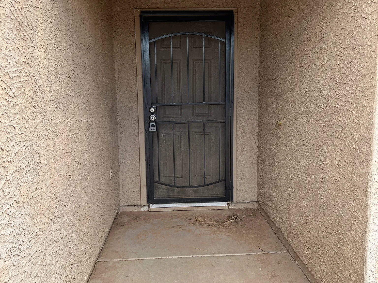 3 bed, 2.0 bath, 1000 sqft, $1,195 — Photo 3