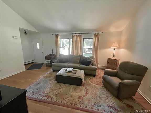 3rd image of 130 Broad Avenue