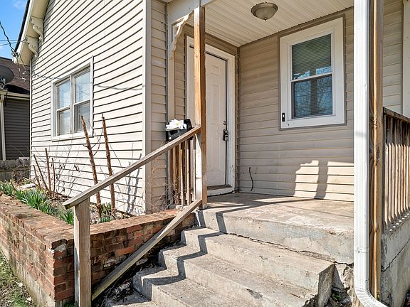 3rd image of 443 Chestnut St