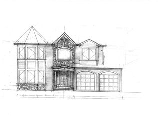 4 Beach Ave, Copiague, NY 11726