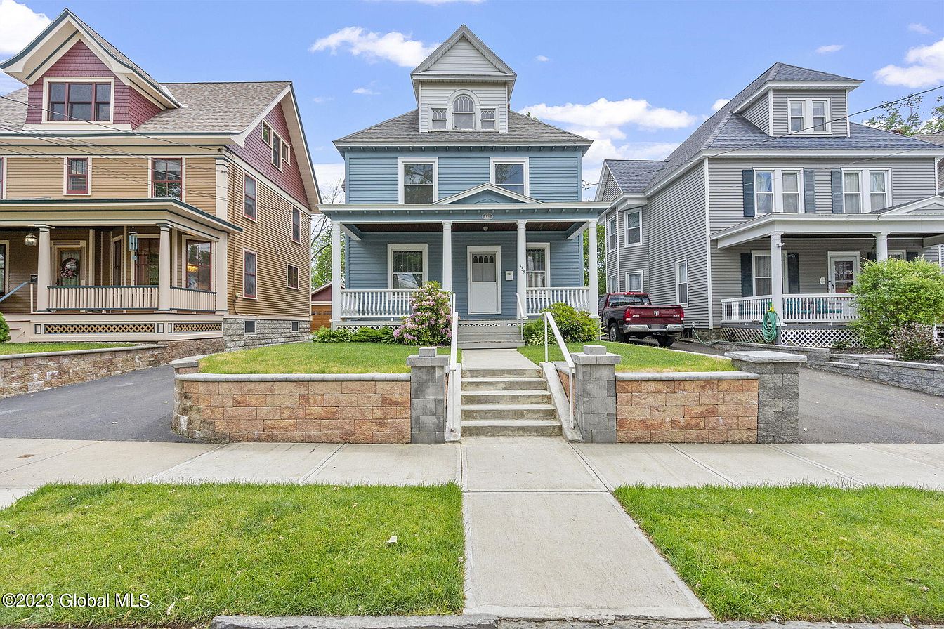 1st image of 135 Elmer Avenue