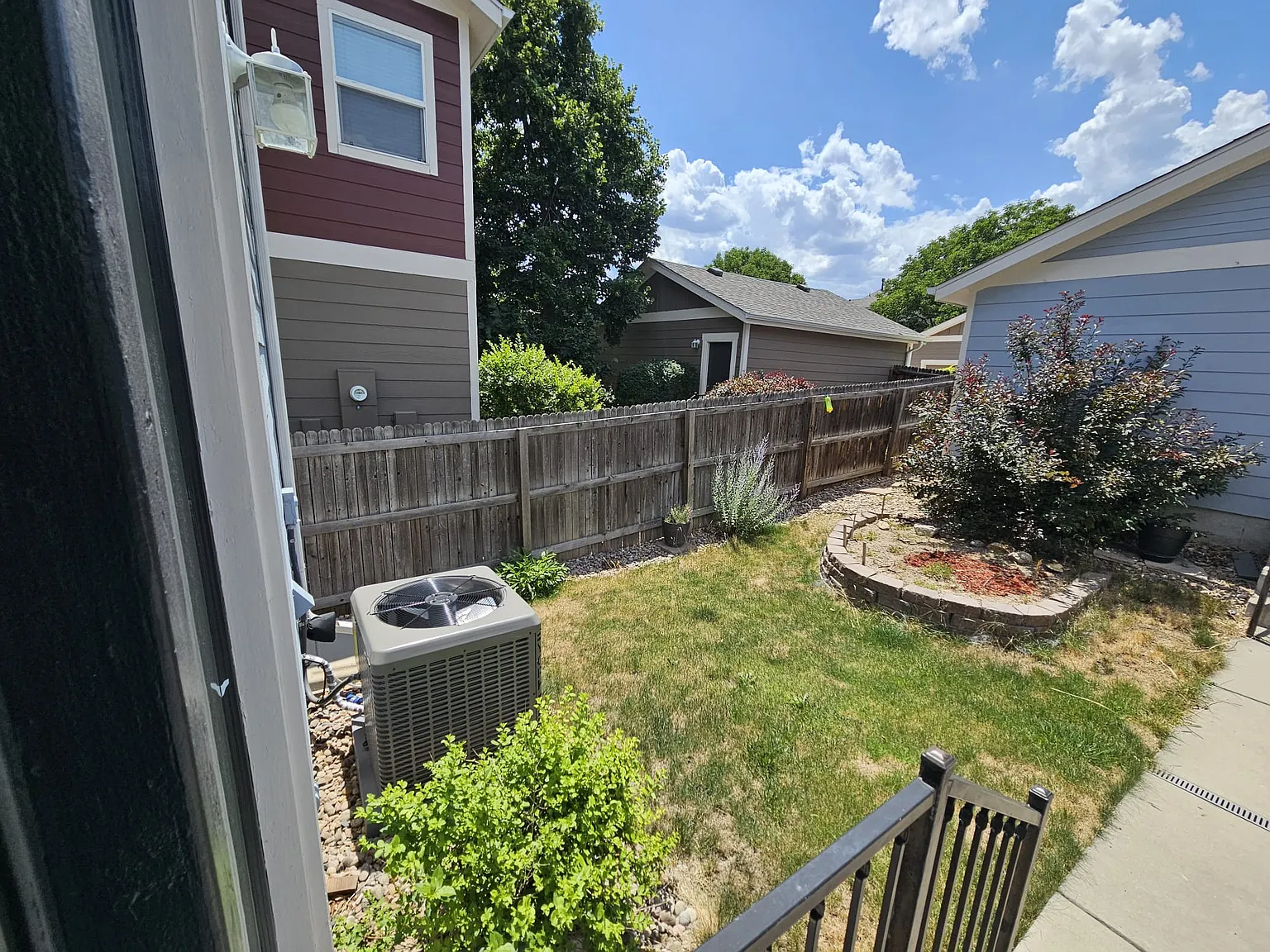 3 bed, 1.5 bath, 1245 sqft, $2,700 — Photo 2