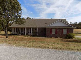 24 Gilmore Ln, Humboldt, TN 38343
