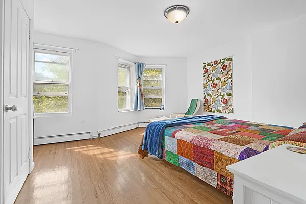 Sold by Compass | media 8
