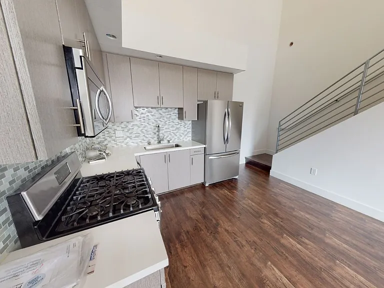 Lindblade Lofts — Photo 5
