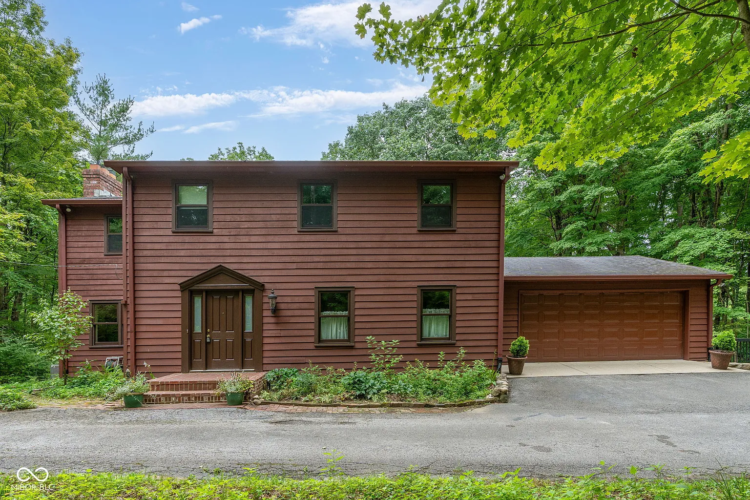 6631 Lee Rd photo 1