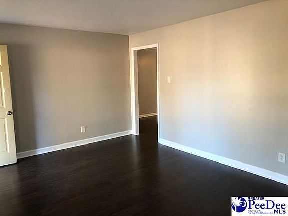 4th image of 305 N King David Dr