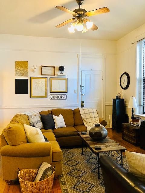 1st image of 1957 N Bissell St APT 1R
