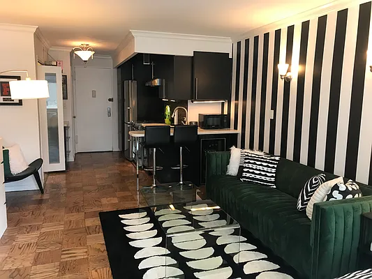Sold by LG Fairmont Group | media 2