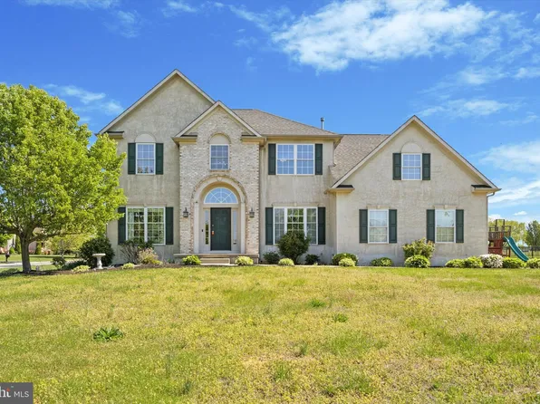 2 Terrys Ter, Woolwich Township, NJ 08085
