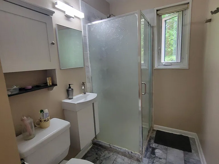 10407 Montrose Ave #201 — Photo 14