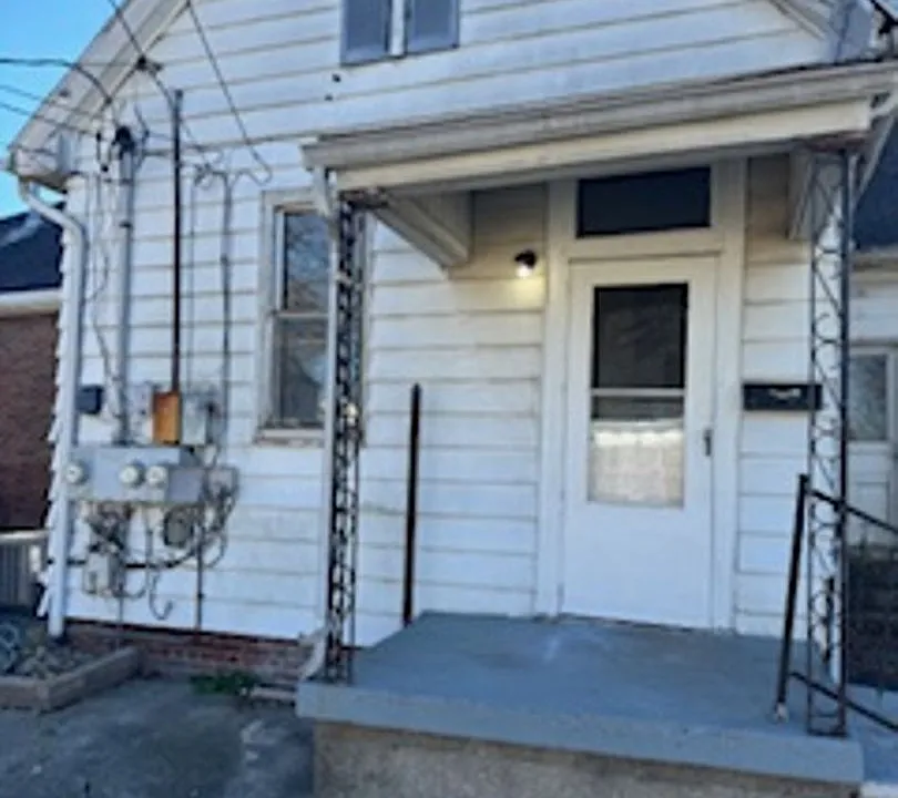 500 E Franklin St