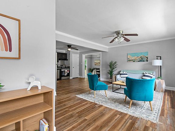 3rd image of 7711 Picardy Pl