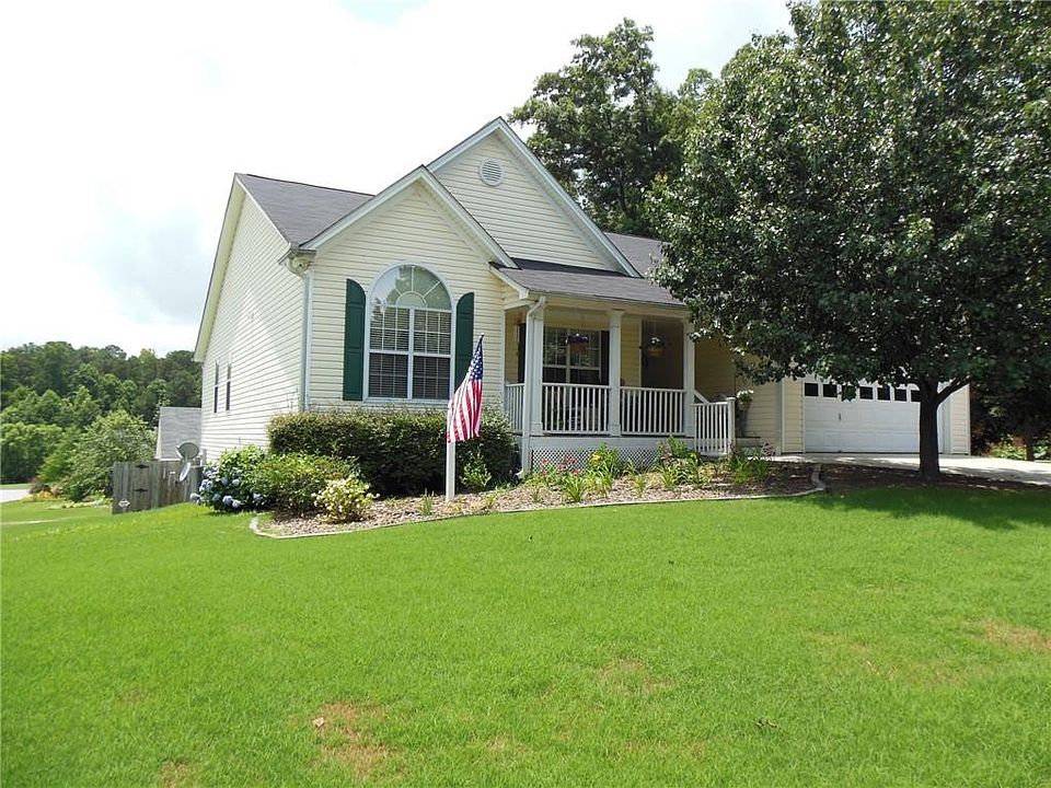1st image of 1052 Cedar Oak Ct
