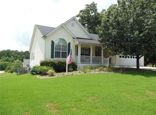 1052 Cedar Oak Ct, Lawrenceville, GA 30043