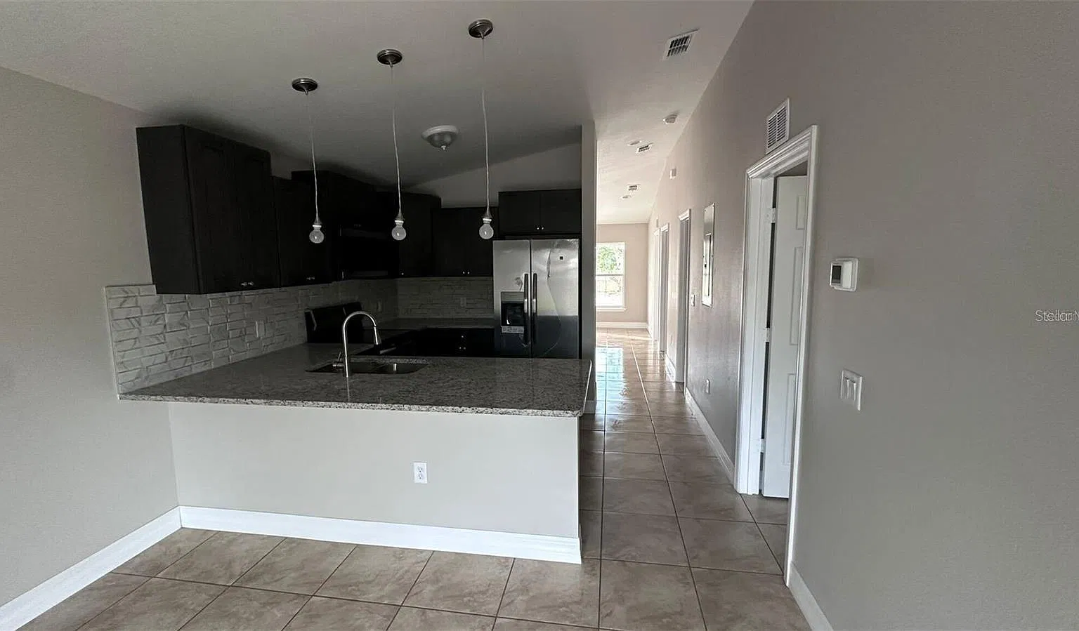 2 bed, 2.0 bath, 1072 sqft, $1,600 — Photo 4