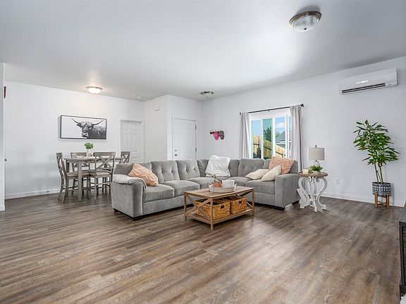 3rd image of 1281 Lucy Ave