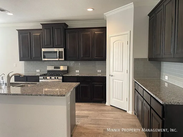 1219 Pavilion Pkwy — Photo 13