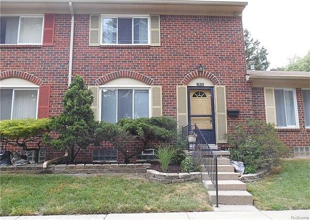 1st image of 2022 Wickham St #1