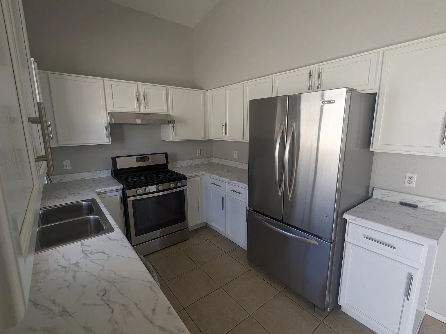 4 bed, 1329 sqft, $1,850 — Photo 3