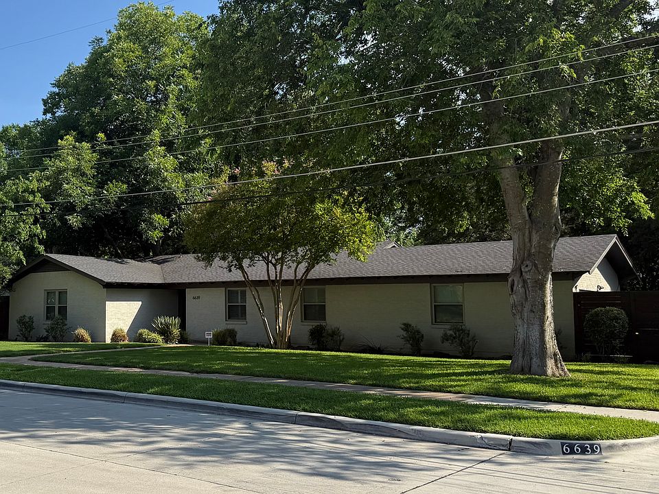Oversized 2 car garage and parking space.