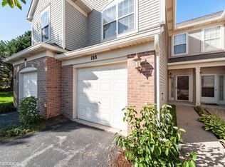 188 Stockton Dr, Grayslake, IL