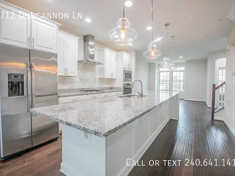 7712 Duncannon Ln — Photo 11