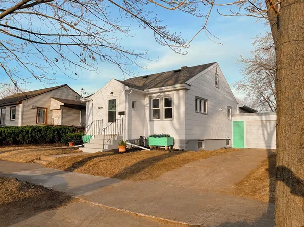 1909 13th STREET, La Crosse, WI 54601