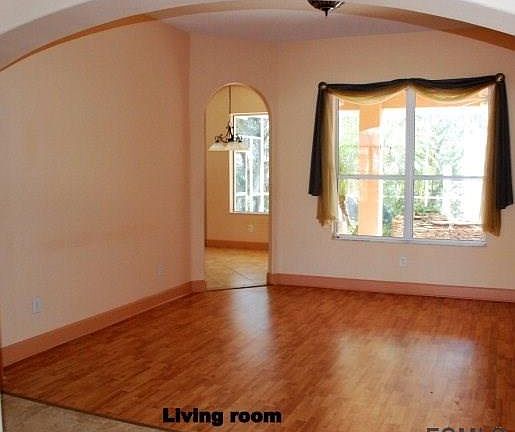 3rd image of 11 Waldorf Pl