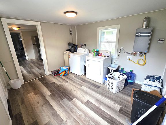 3rd image of 185 Kirkwood Ave
