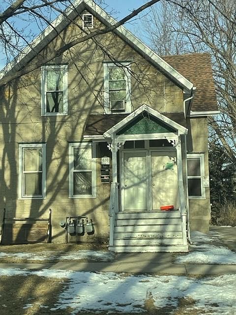 2nd image of 630 S Madison St
