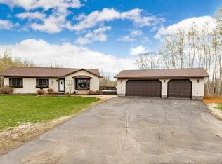 4966 Jonan Dr, Hermantown, MN 55811