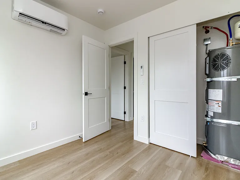 705 S Summit Ave — Photo 17
